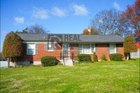 Building Photo - 550 Scenic Dr