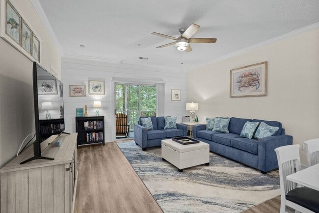 Building Photo - “Snowbird & Mid-Term Rental – 2BR Barefoot...