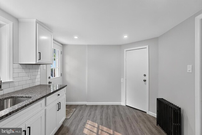 Building Photo - 4469 Silverwood St