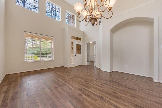 Building Photo - 27 Bethany Bend Dr