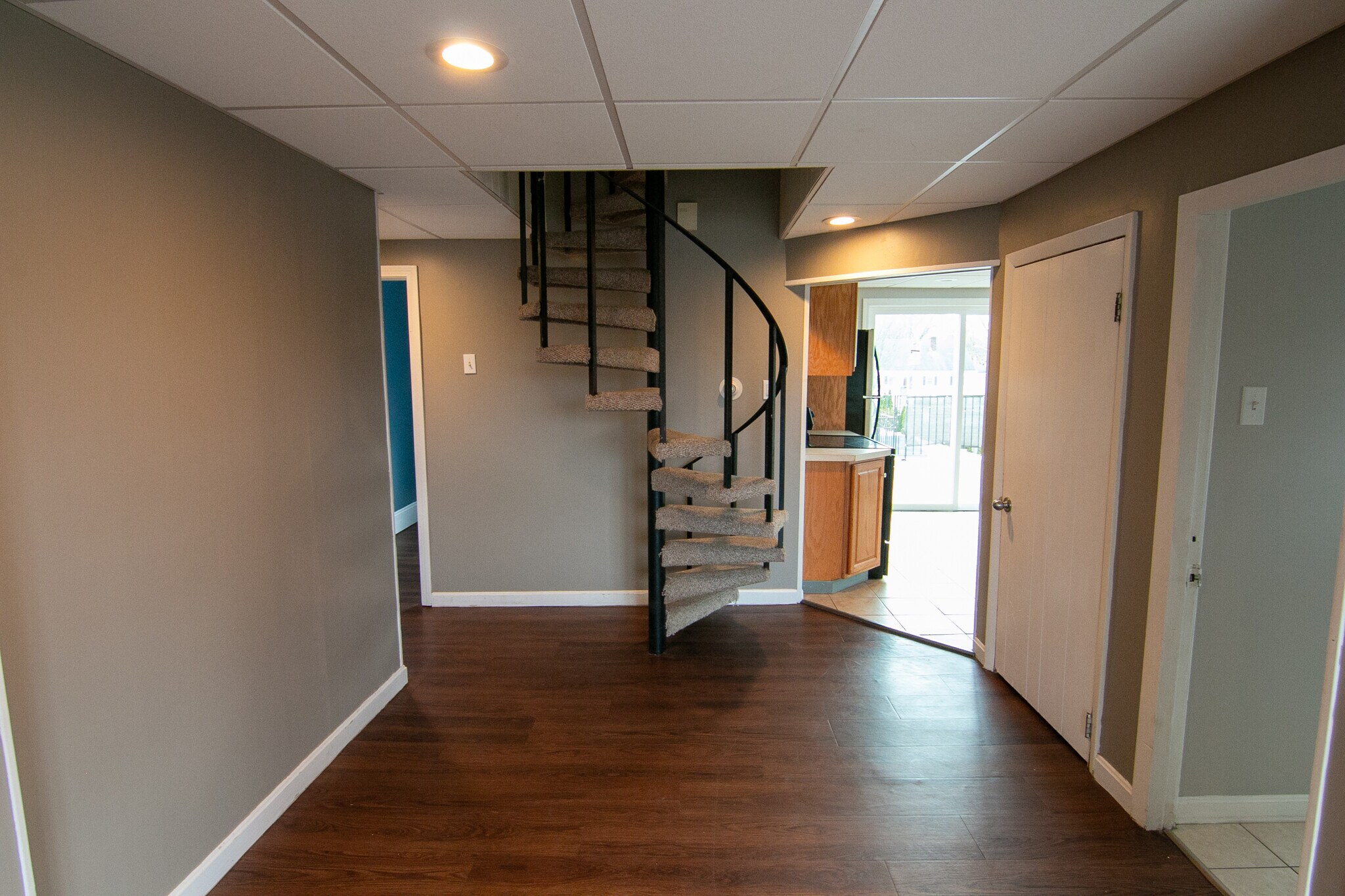 Building Photo - 118 Vine St