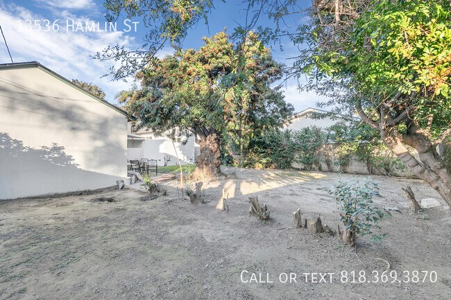 Building Photo - 13536 Hamlin St