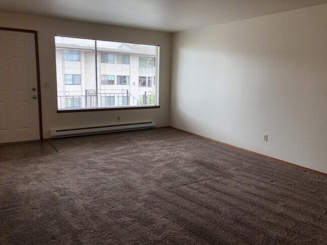 Building Photo - Laurel Apartments - 2 bedrooms