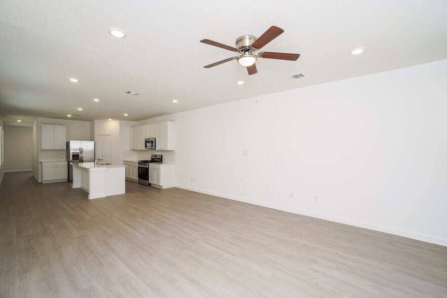Building Photo - 542 Kayden Ct