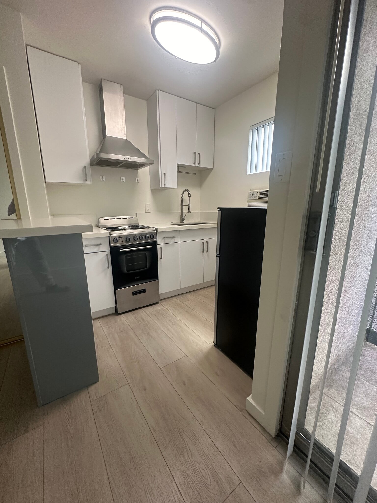 Building Photo - 8227 Blackburn Ave