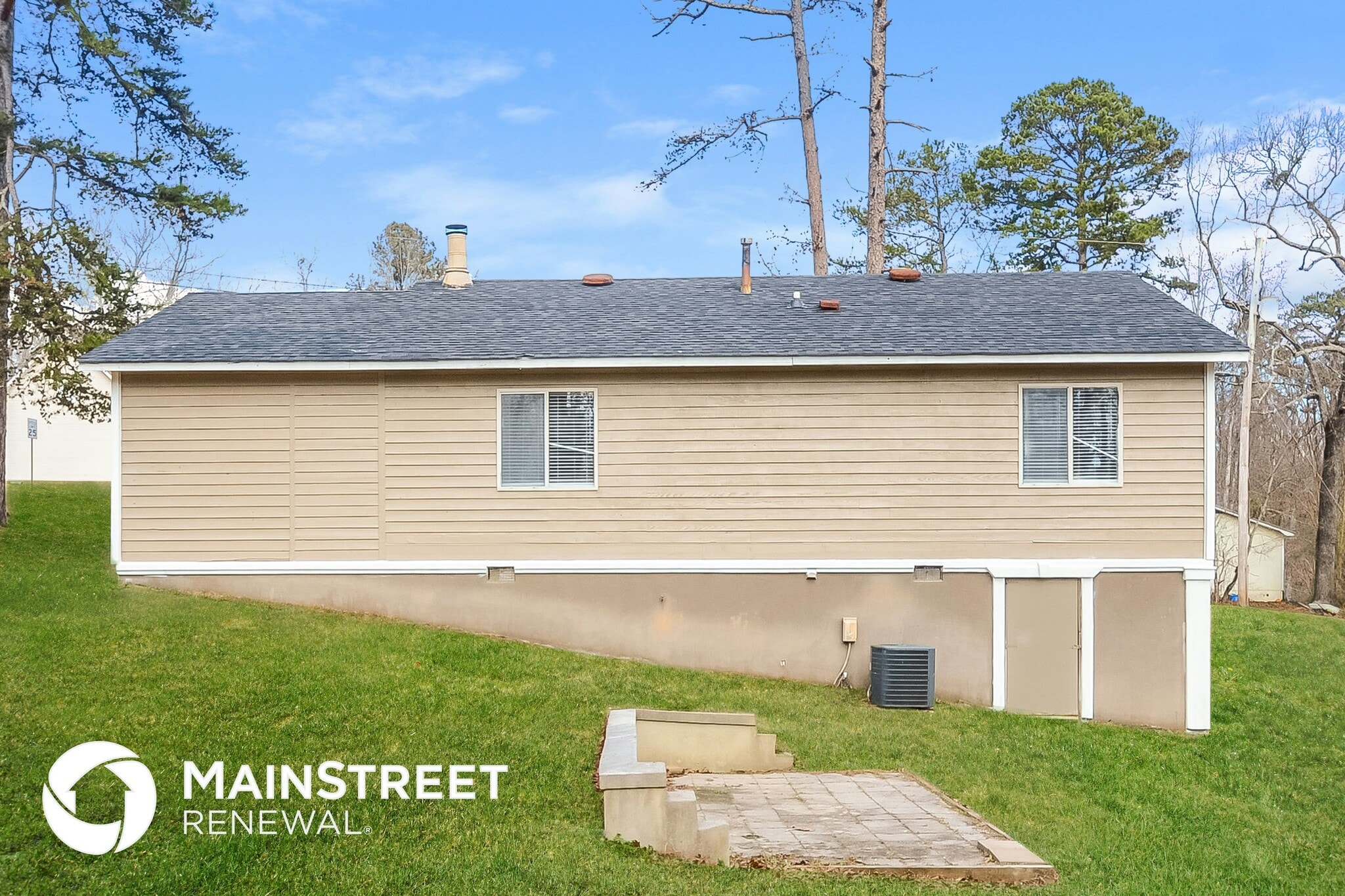Building Photo - 5985 Creekwood Rd