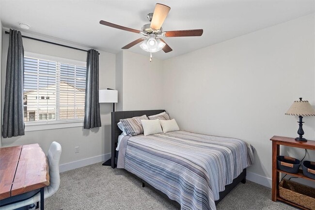 Building Photo - 613 White Steppe Way