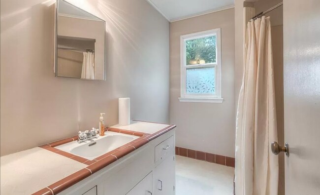 Building Photo - 3842 S Trenton Ave