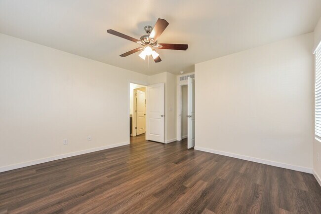 Building Photo - 13540 Oneida Ln