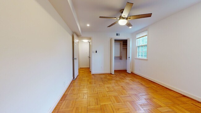 Building Photo - Spacious, Light-filled One Bedroom One Bat...