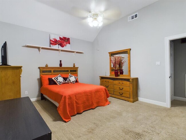 Building Photo - 11614 Taos Ln