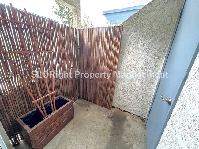 Building Photo - AVAILABLE AUGUST- Centrally Located SLO Townhome - 1 Bed / 1 Bath