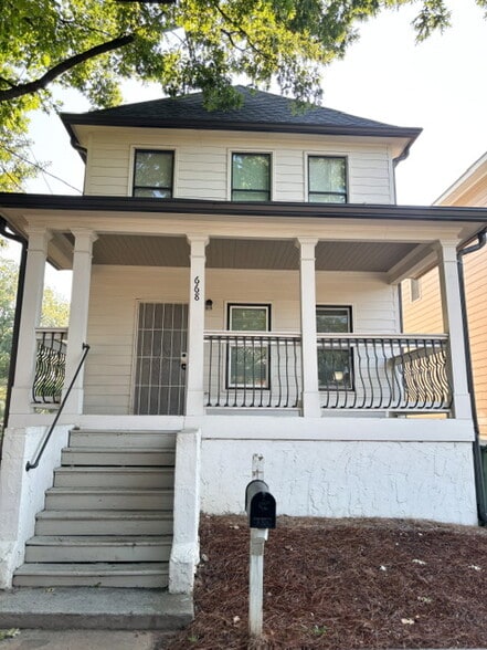 Primary Photo - 668 Smith St SW