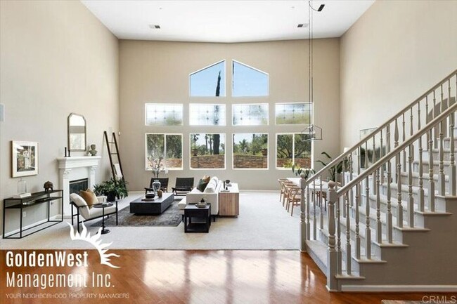 Building Photo - Luxurious 4Bdm 3Ba Escondido Estate with R...