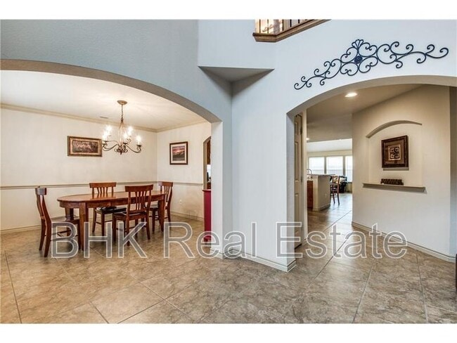 Building Photo - 11861 Tyler Dr