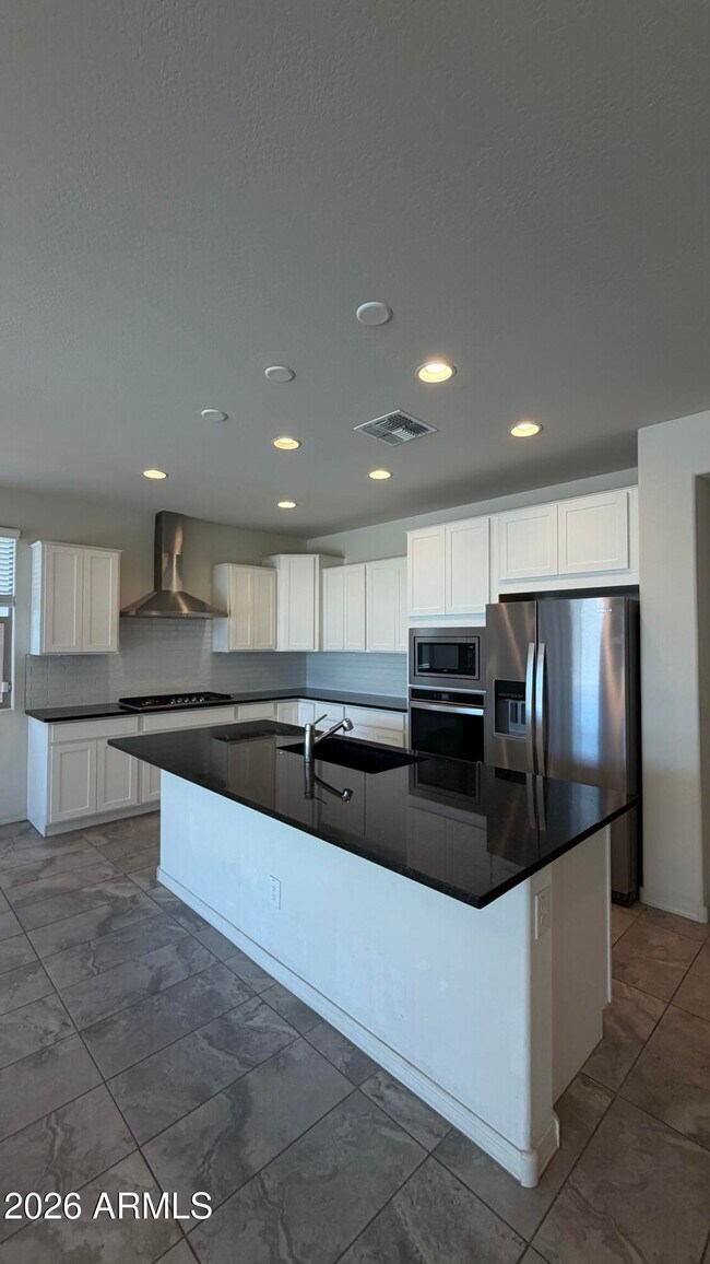 Building Photo - 8529 S 67th Dr