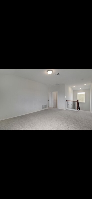Building Photo - 124 Rocroi Dr