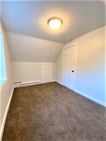 Second floor bed 3 - 6511 Cedar St