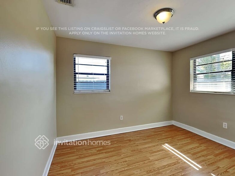 Building Photo - 7670 NW 11th Ct