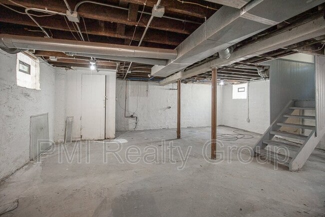 Building Photo - 12203 Castlewood Ave