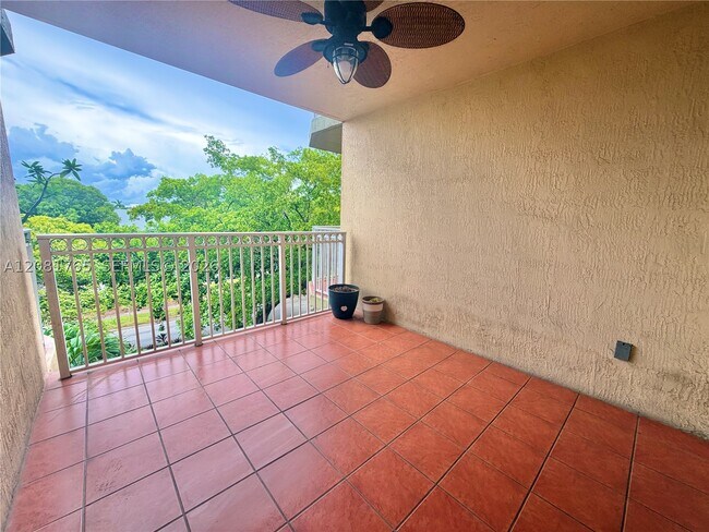 Building Photo - 1650 Coral Wy