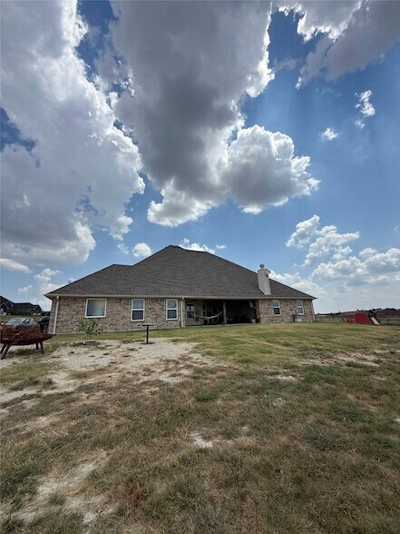 Building Photo - 1013 Sky Ct