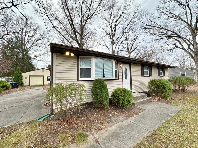 Building Photo - 206 Bittlewood Ave