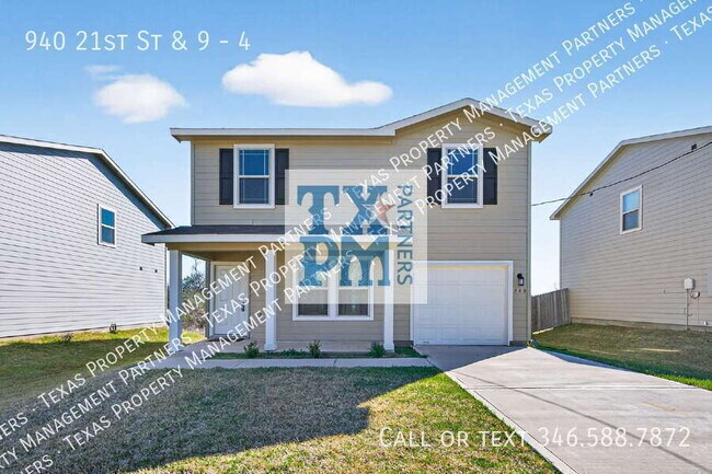 Building Photo - 940 21st St