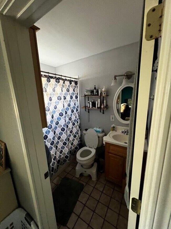 Building Photo - Beautiful Home in Southwest Woodland Cul-d...