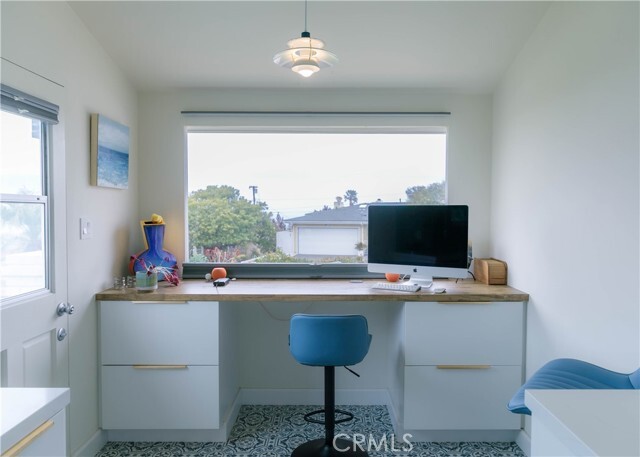 Building Photo - 154 Via Pasqual