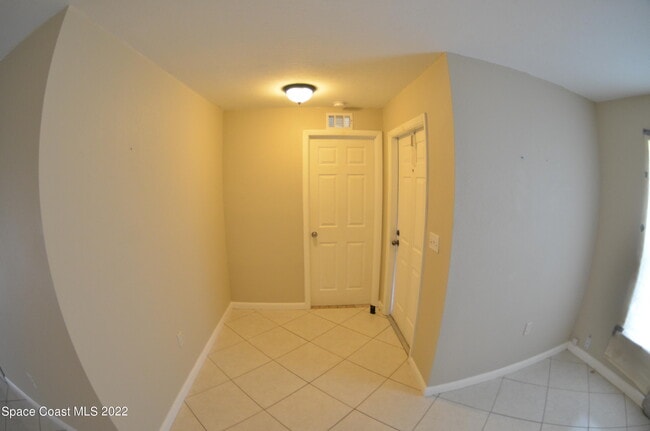 Building Photo - 2912 Pembroke Rd