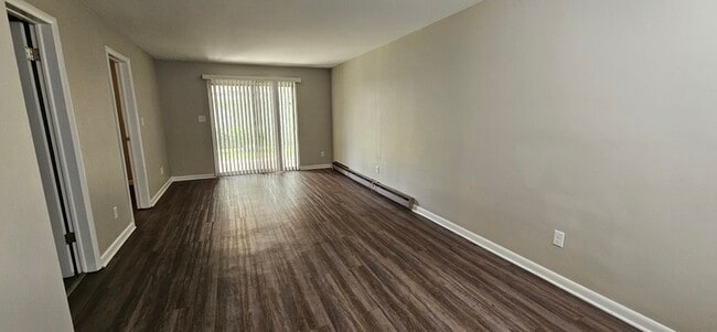 Building Photo - 1442 N Campbell Ave
