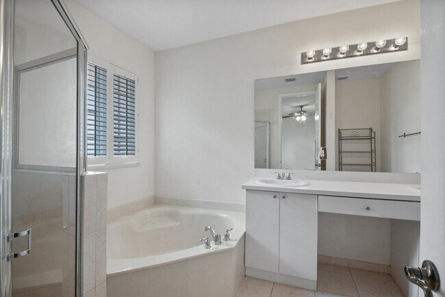 Building Photo - 7399 Briella Dr