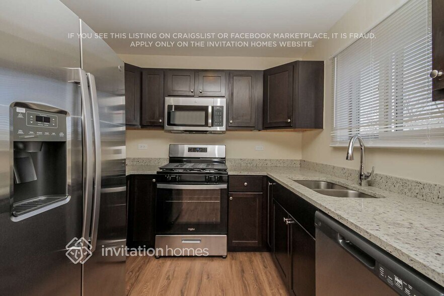 Building Photo - 3720 178th Pl