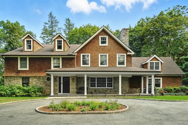 Building Photo - 548 Anderson Hill Rd
