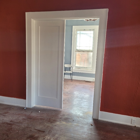 Building Photo - 408 W Harding Ave