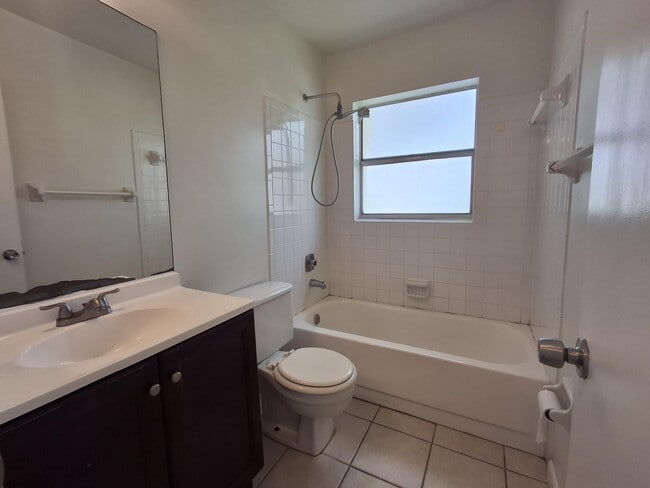 Building Photo - 11506 Royal Palm Blvd
