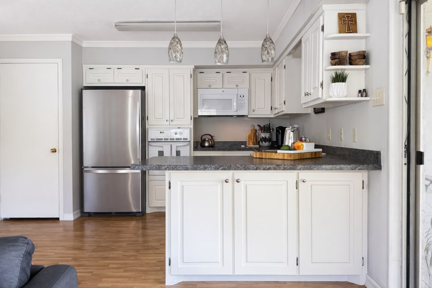 Building Photo - 8217 Lullwater Dr