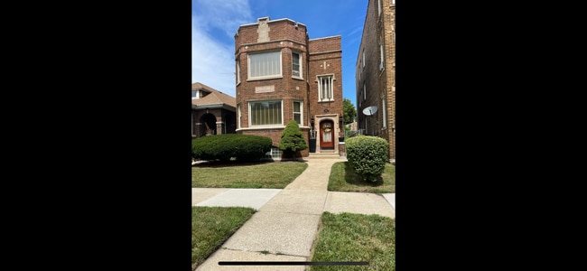 Building Photo - 1744 E 84th Pl