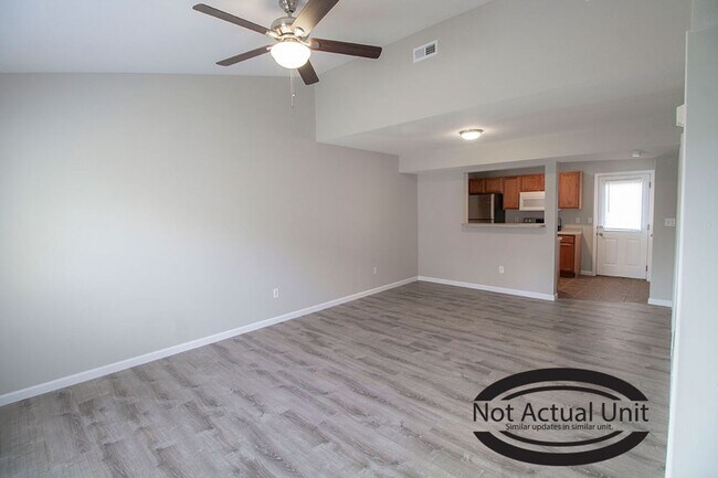 Building Photo - 1401-1403 Bodie Dr