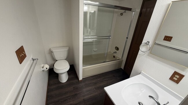 Building Photo - 759 Boulder Ct