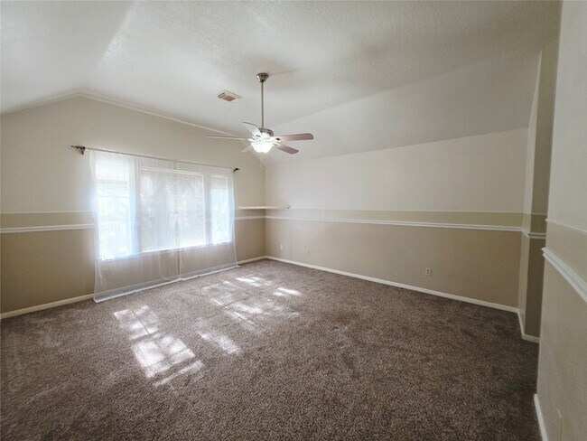 Building Photo - 10306 Jockey Club Dr