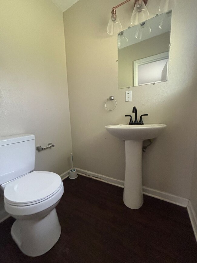 Building Photo - GREAT STARTER HOME IN SOUTH BOSSIER NEAR BABF