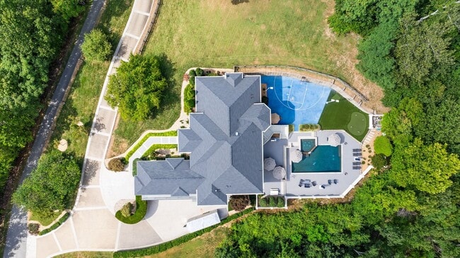 Building Photo - Located in the gated Valhalla community in Brentwood