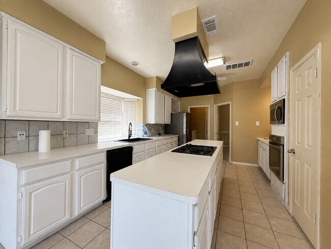 Building Photo - 3411 Ashfield Dr