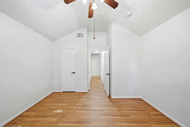 Building Photo - 17714 Sunset River Ln