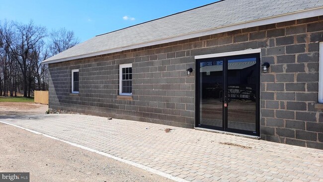 Building Photo - 7459 John Marshall Hwy