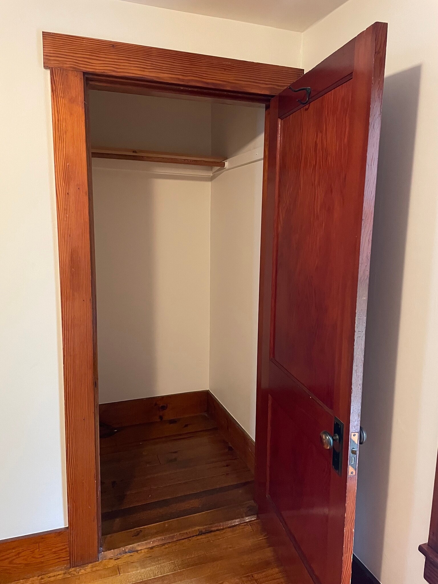 Closet - 36 Carter St