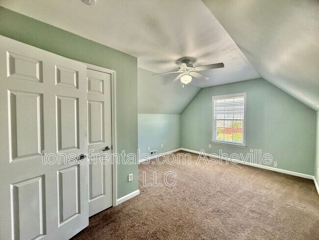 Building Photo - 210 Mud Creek Rd
