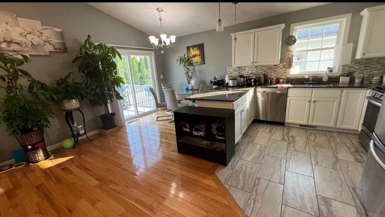 Building Photo - 24 Manchester St